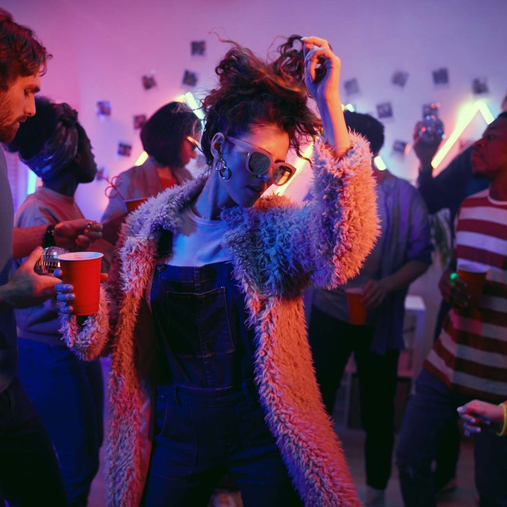 people-dancing-at-party-SPEP2JQ.jpg